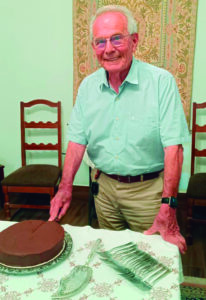 Aos aniversariantes do Mês de Novembro desejamos que o seu interior alcance Paz, que sua Fé nunca se abale e jamais perca a Esperança. Que Deus continue abençoando imensamente sua vida mostrando o melhor caminho e te fazendo merecedor de grandes realizações. Parabéns e muitas felicidades!